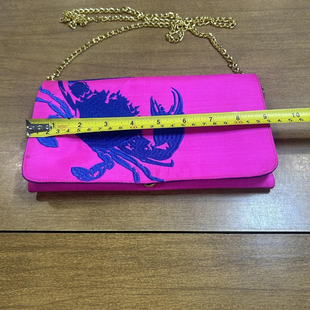 Shiraleah Crossbody Bag Womens Small Fuchsia Satin Crab Chain Purse Beach *SPOT* - Picture 2 of 9